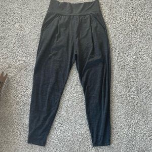 | Vuori | Gray Harem pants.